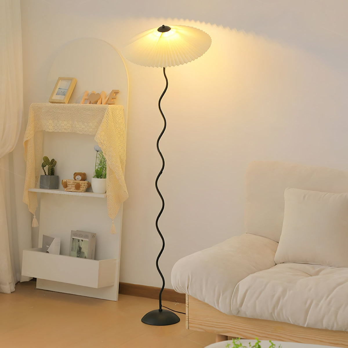 Giko Wavy Floor Lamp