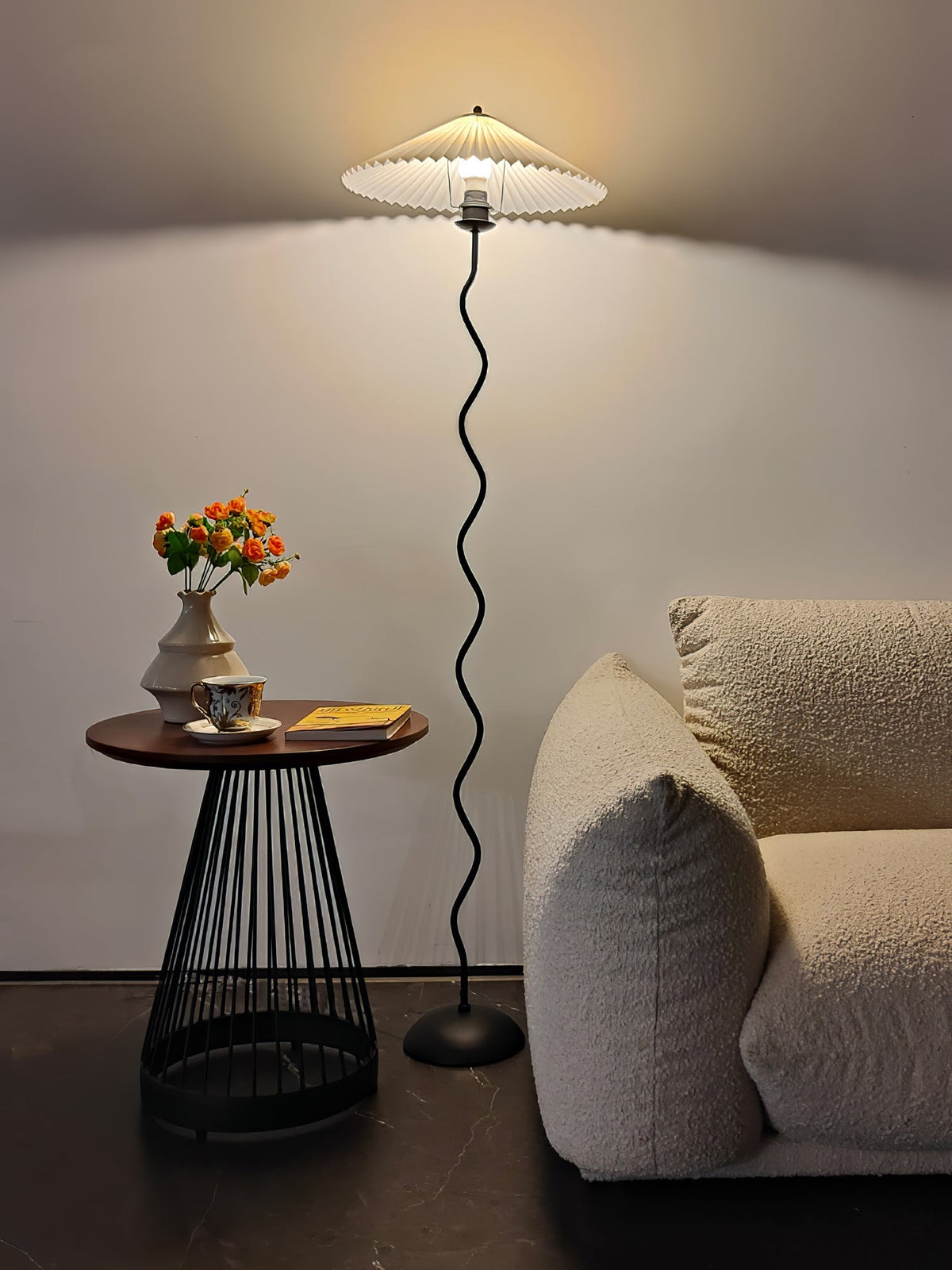 Giko Wavy Floor Lamp