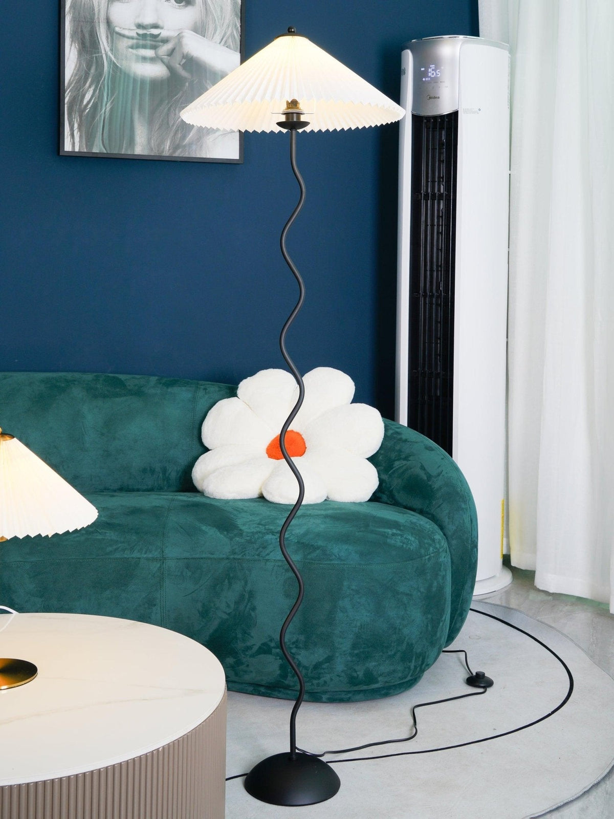 Giko Wavy Floor Lamp