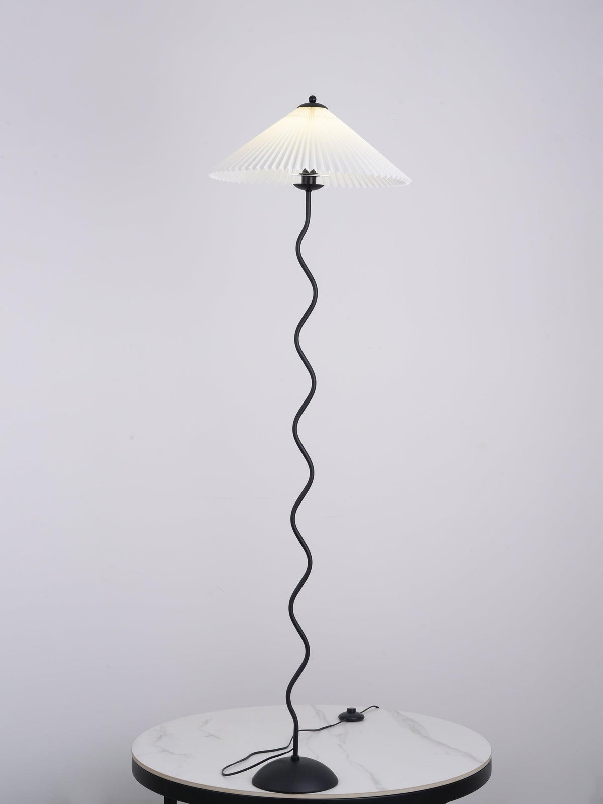 Giko Wavy Floor Lamp