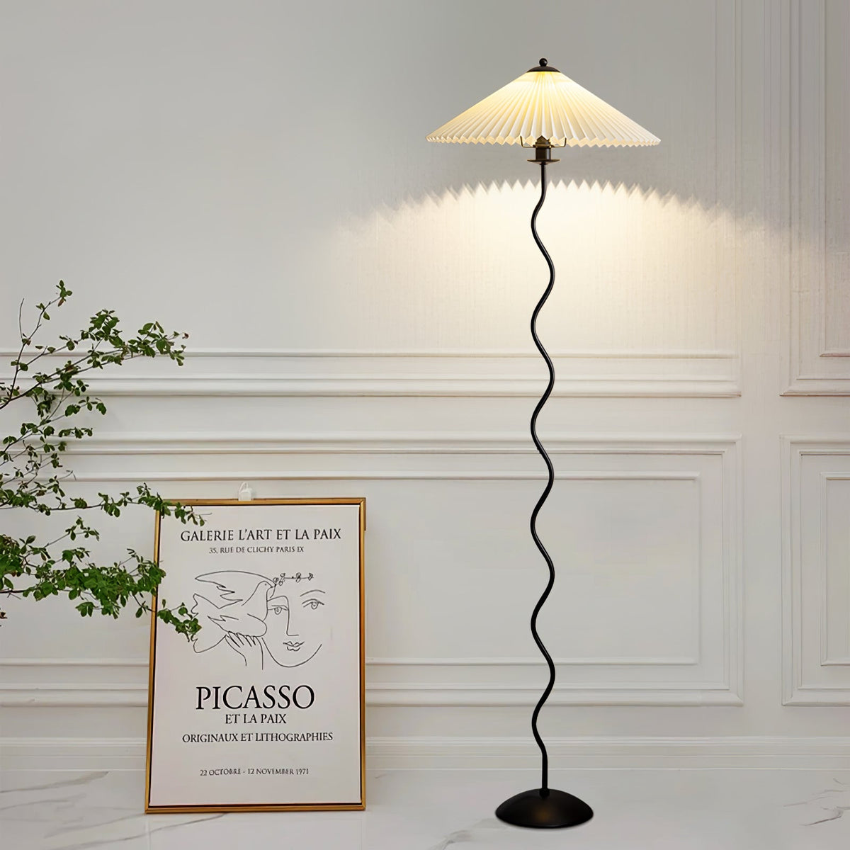 Giko Wavy Floor Lamp