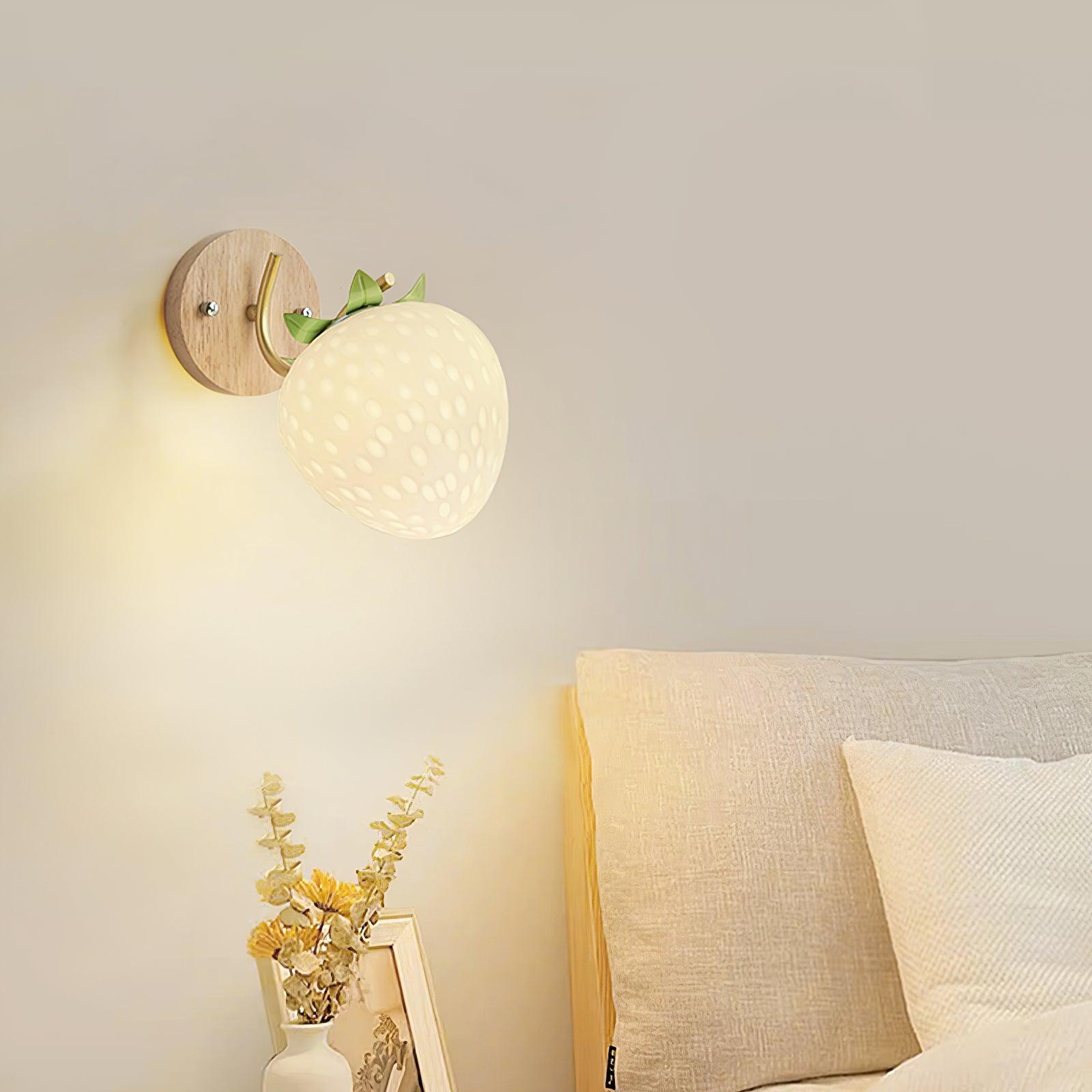Liso Strawberry Wall Light