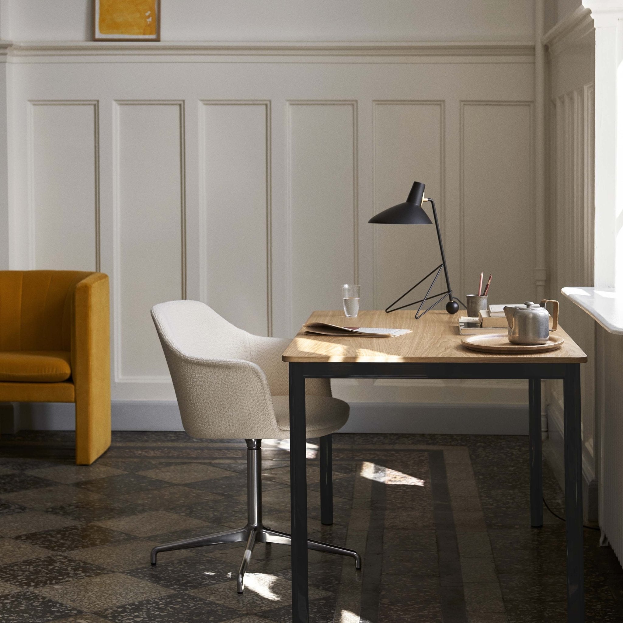 Norelte Table Lamp