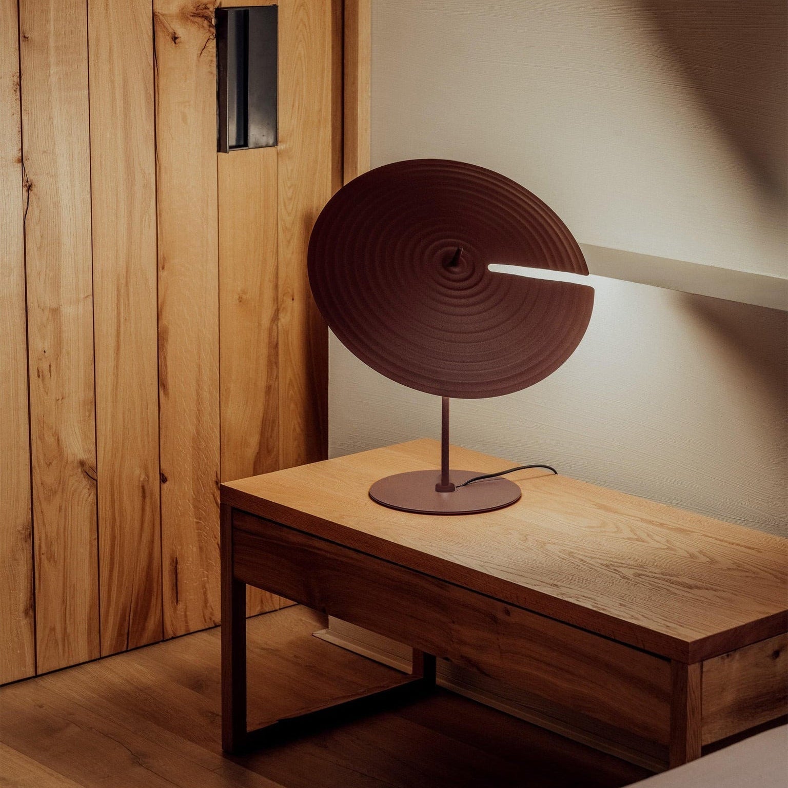 Mezon Table Lamp