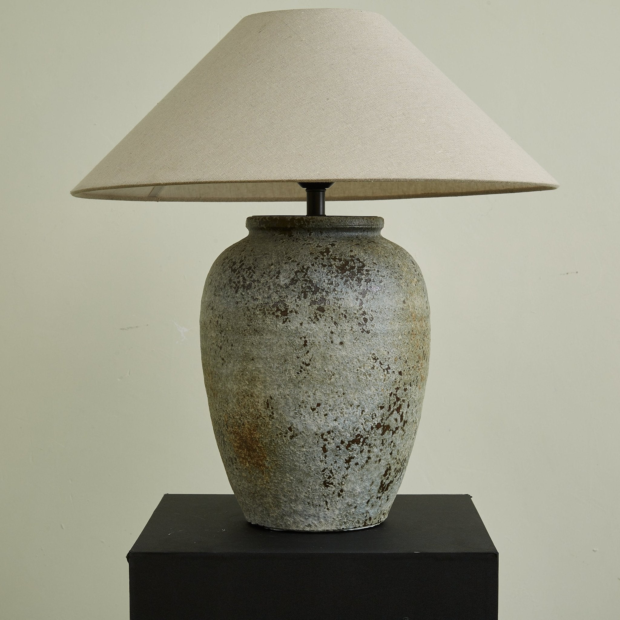 Tevinga Table Lamp