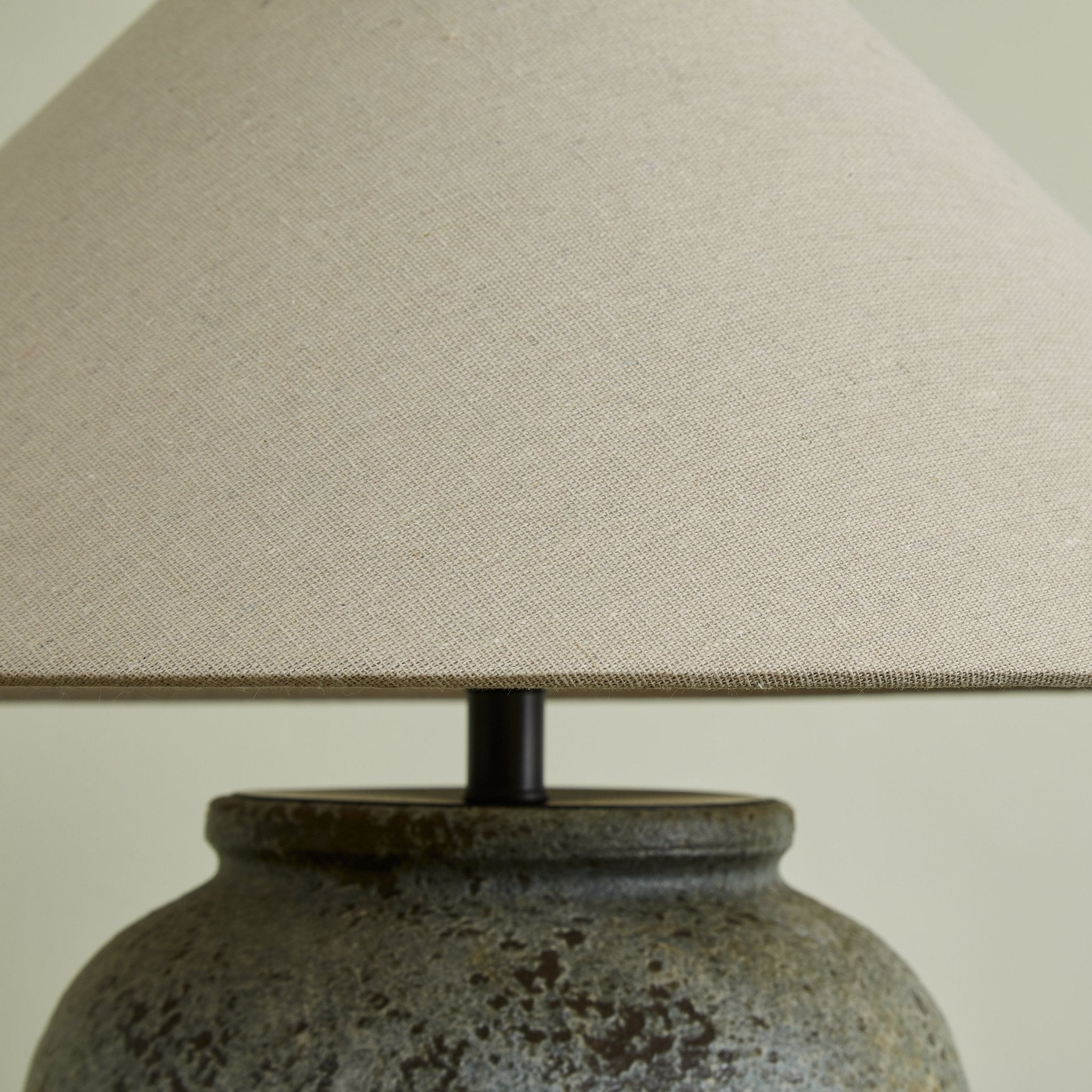 Tevinga Table Lamp