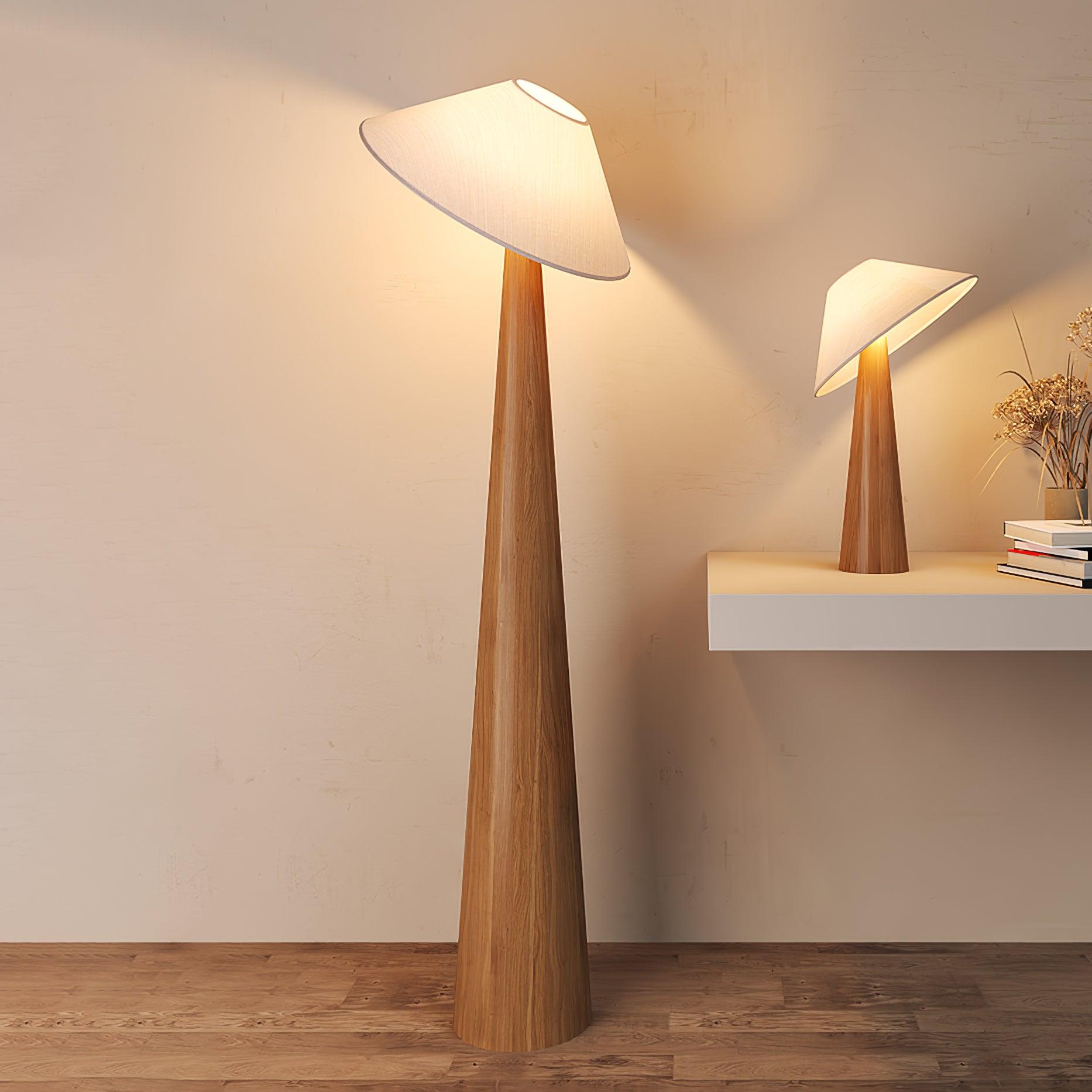 Hatilt Wooden Table Lamp