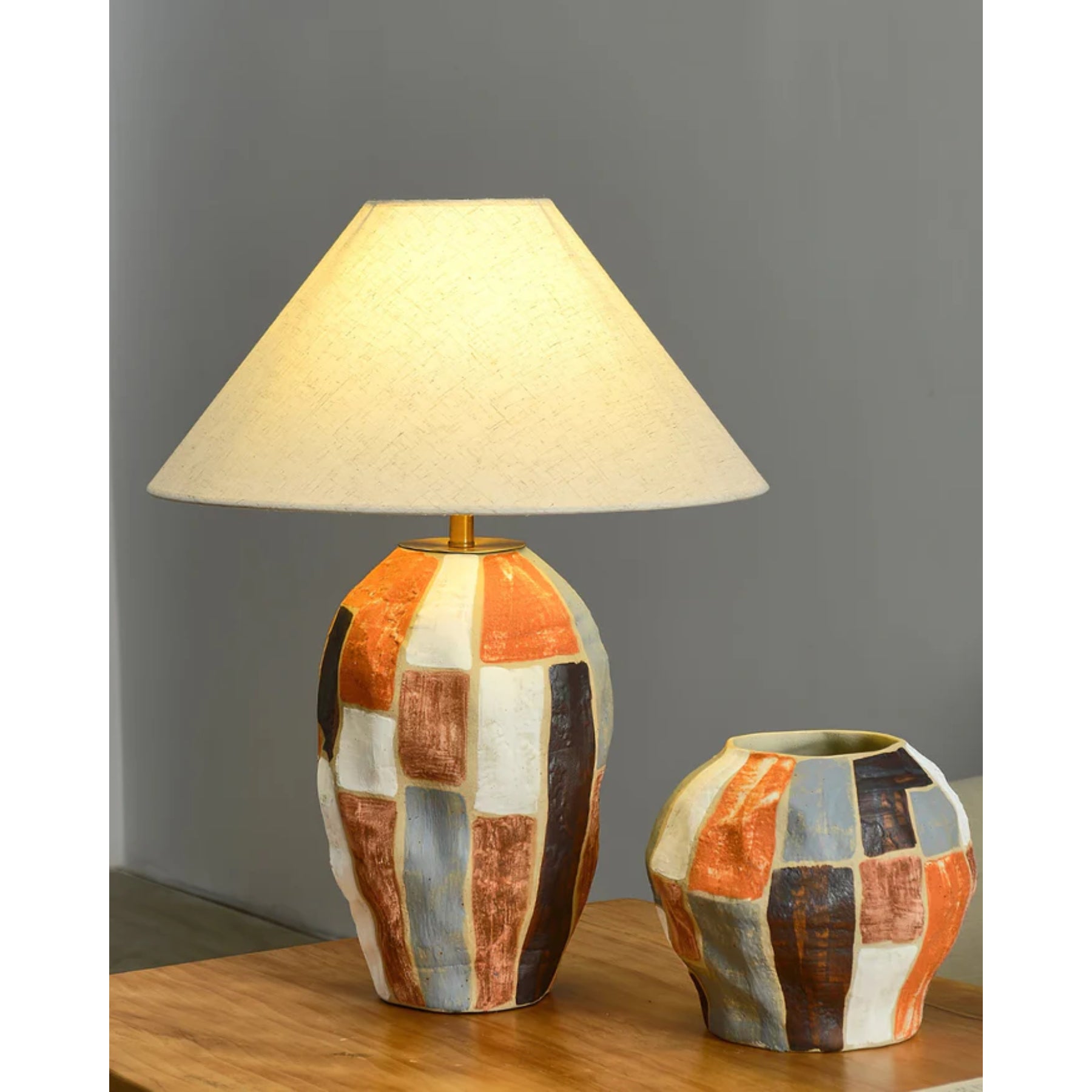 Yilzena Ceramic Table Lamp