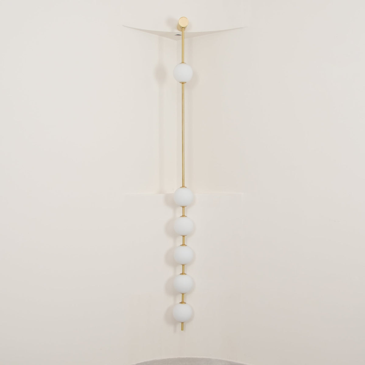 Salon Globe Wall Light