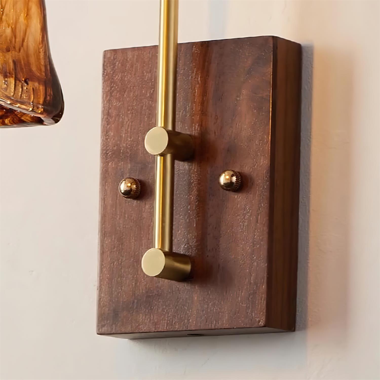 Rovessa Wall Light