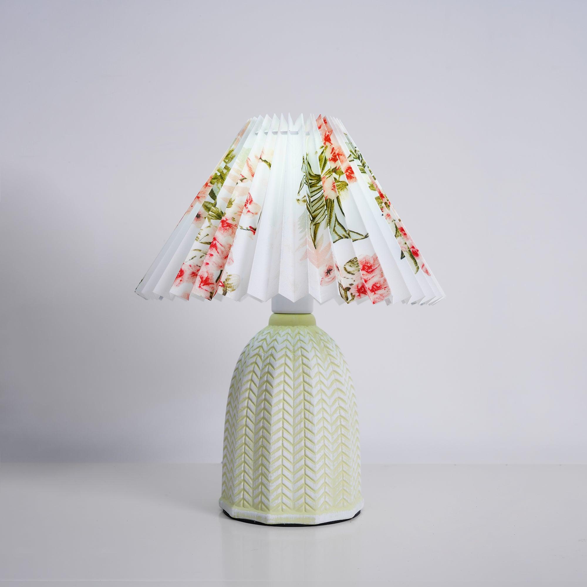 Wryzon Ceramic Table Lamp