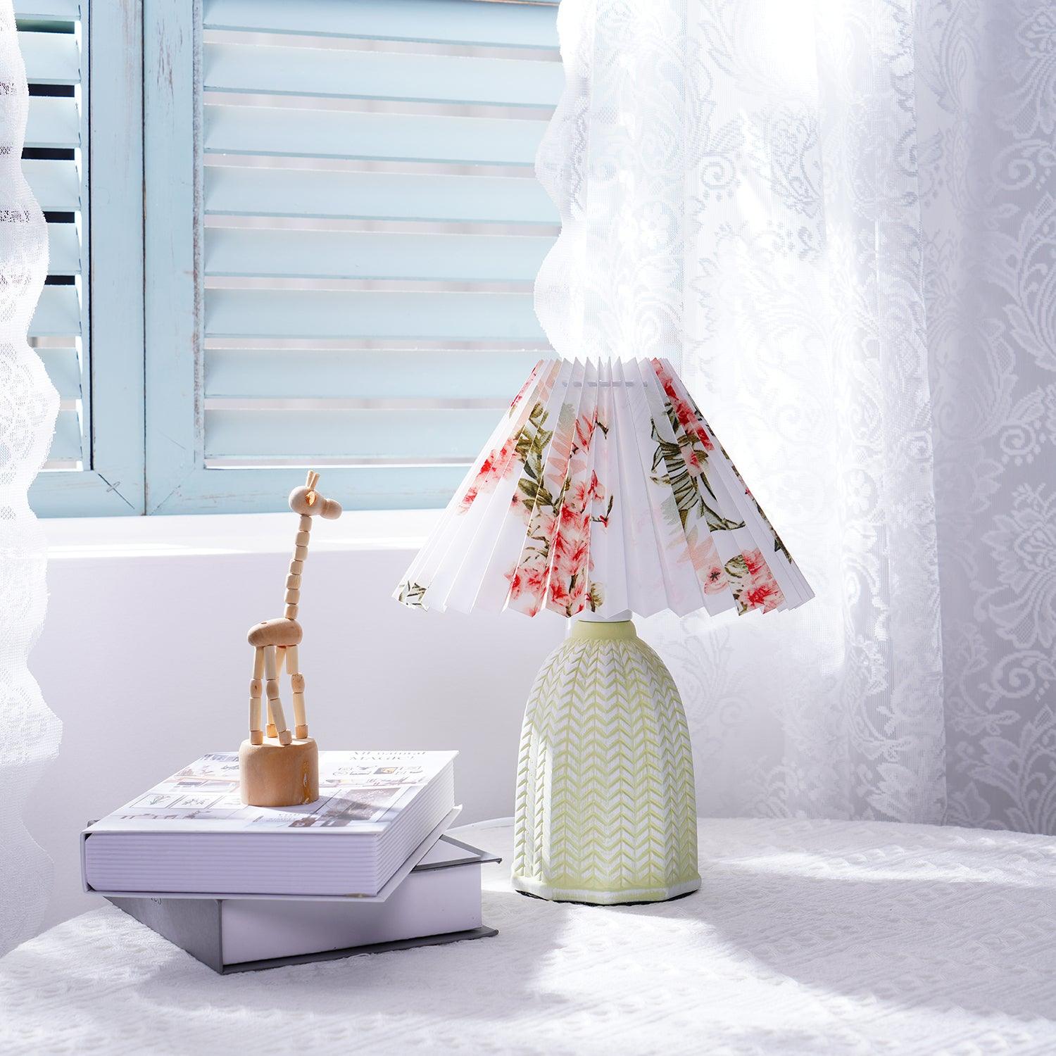 Wryzon Ceramic Table Lamp