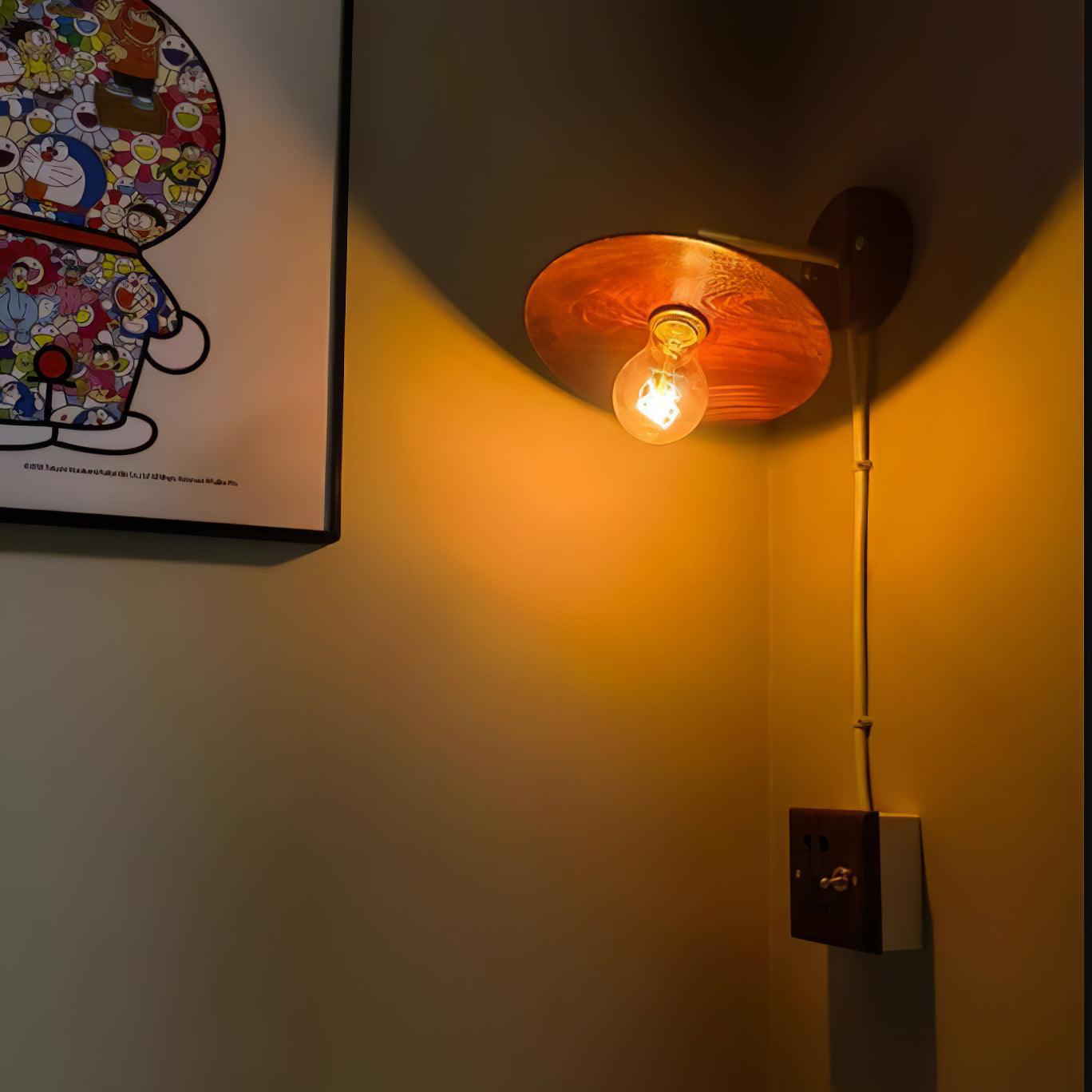 Coniwa Wooden Wall Light