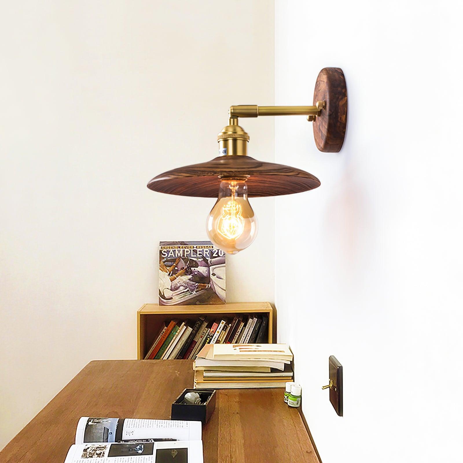 Coniwa Wooden Wall Light