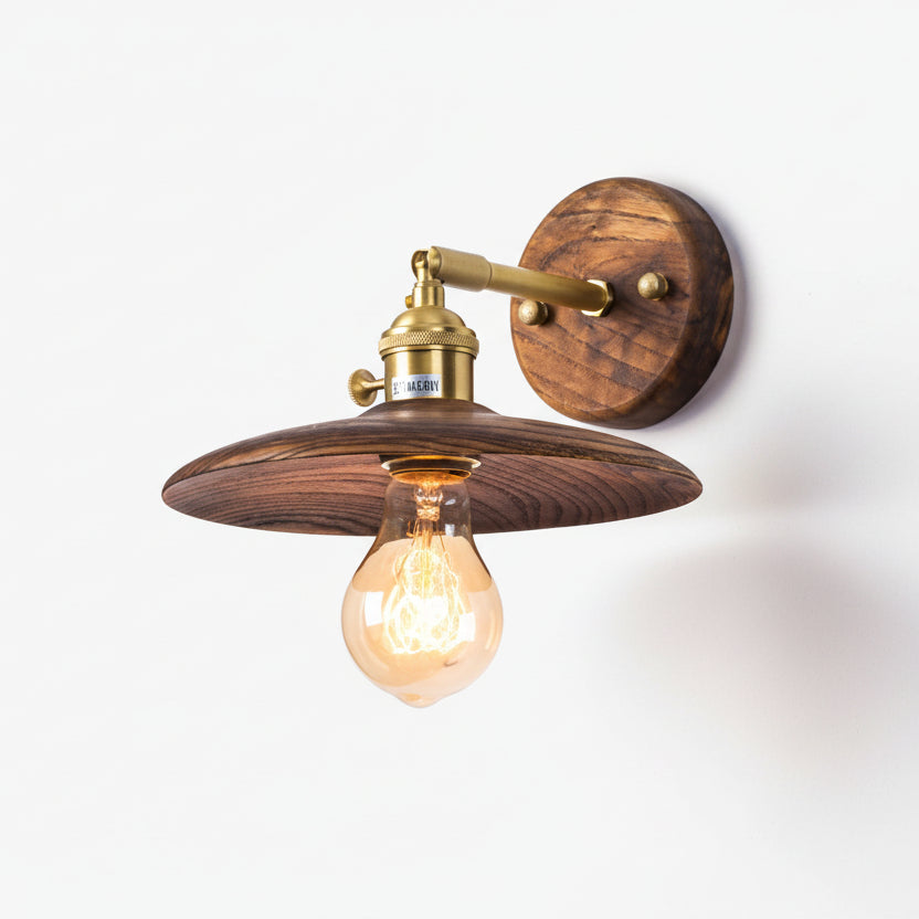Coniwa Wooden Wall Light