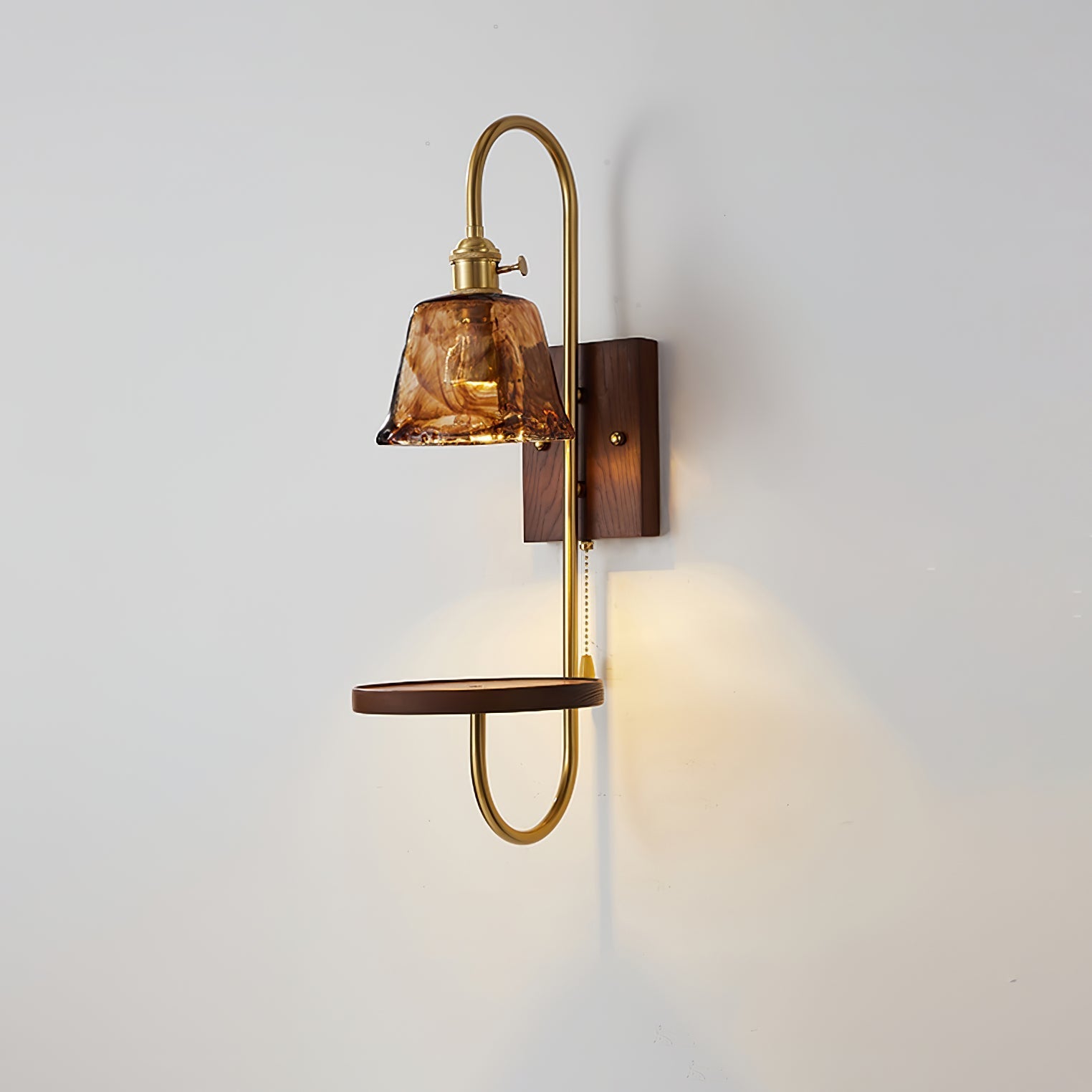 Vluro Wall Light With Shelf
