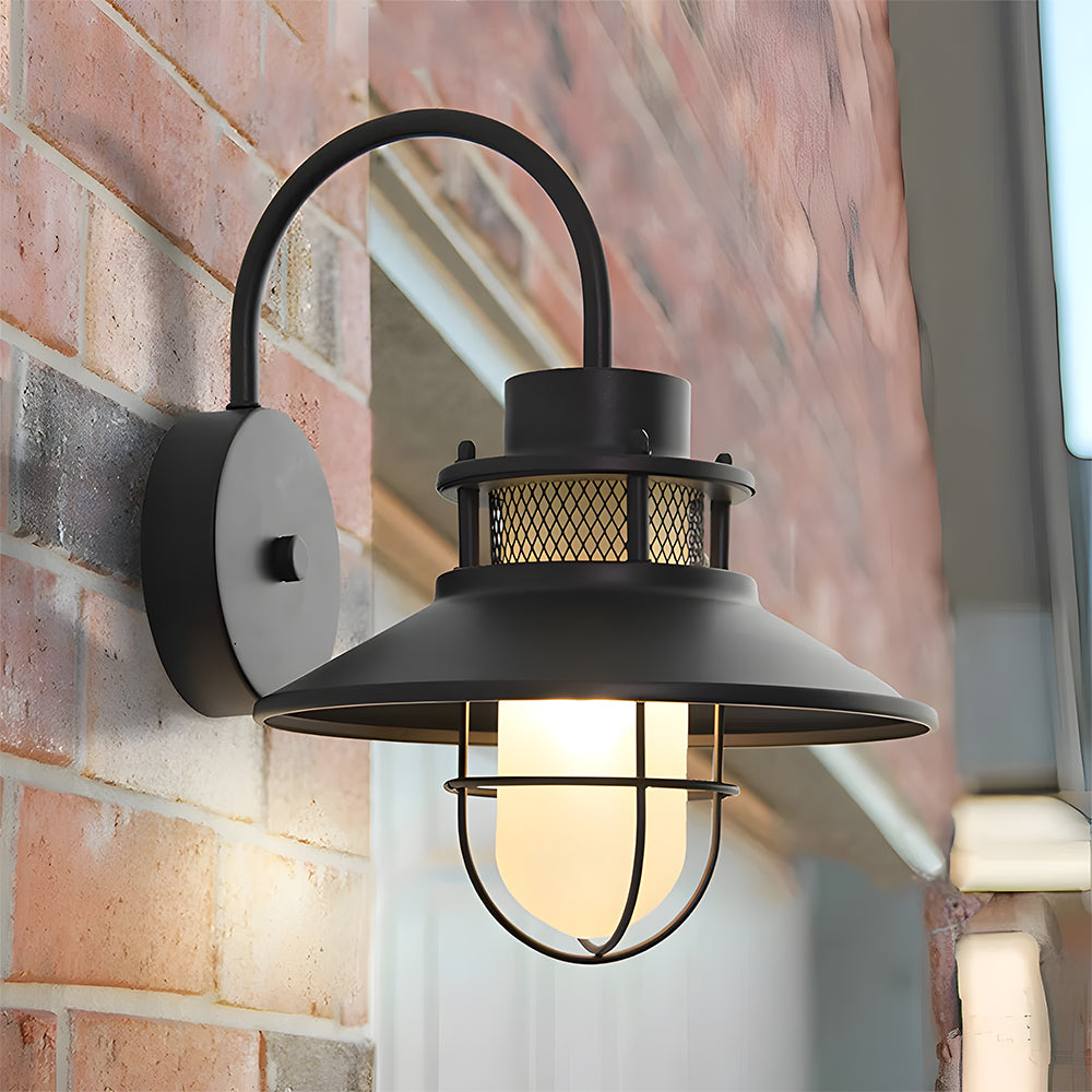 Zallivo Outdoor Lantern Wall Light