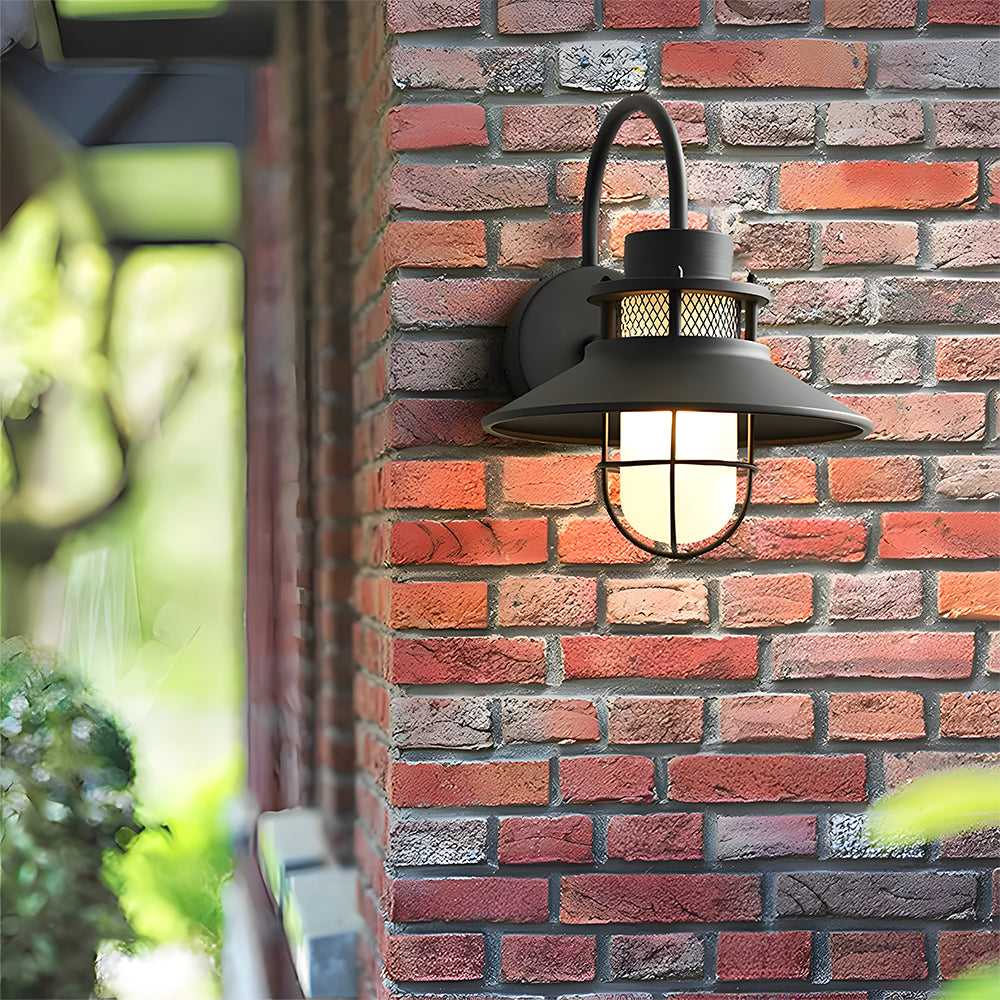 Zallivo Outdoor Lantern Wall Light