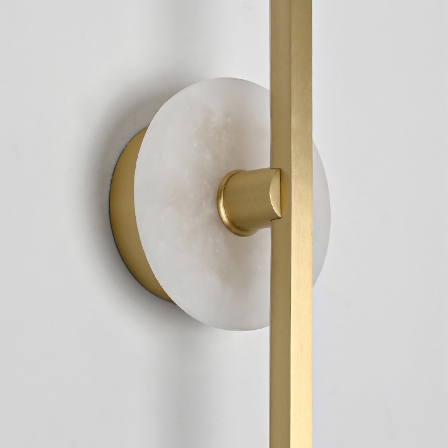 Selyzan Wall Light