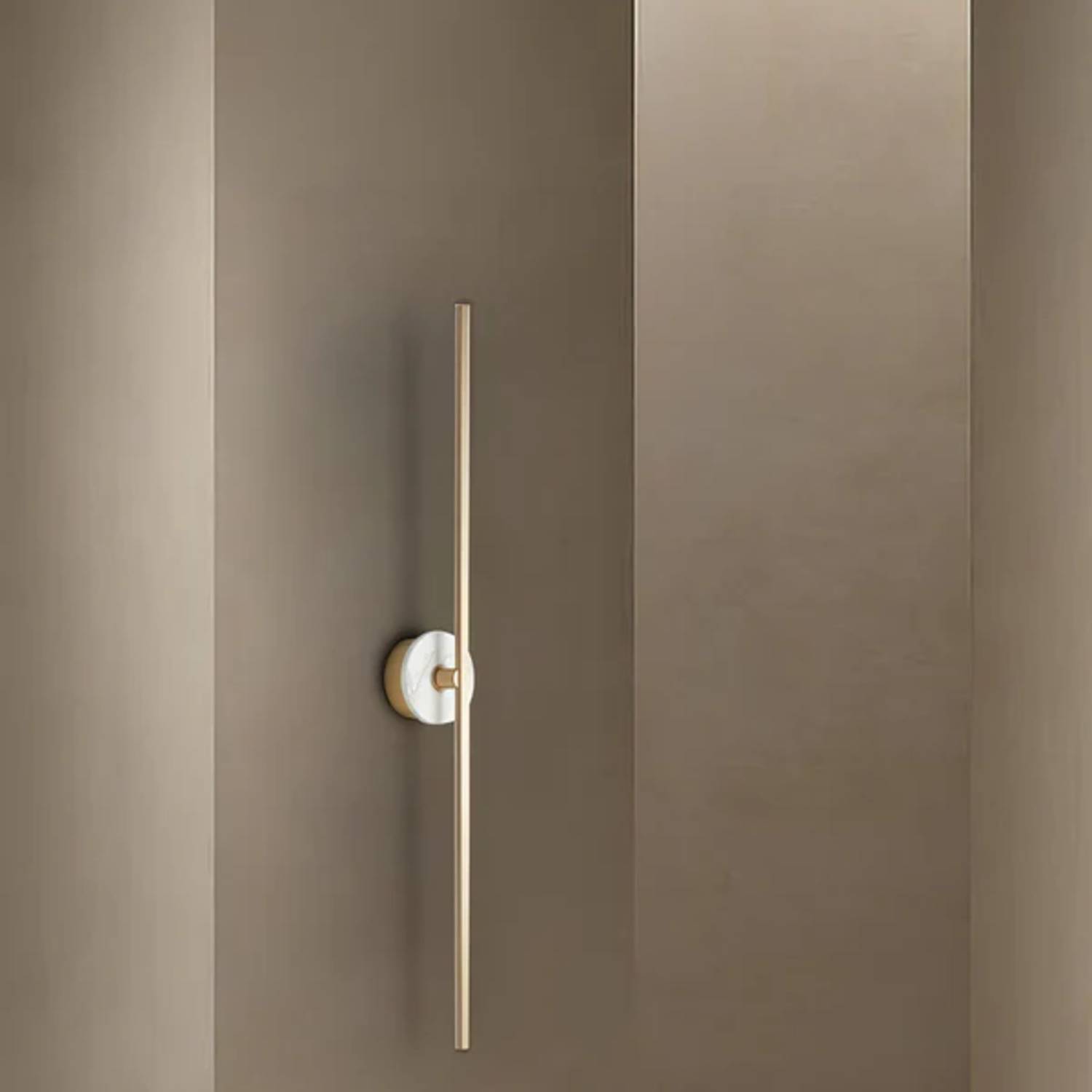 Selyzan Wall Light